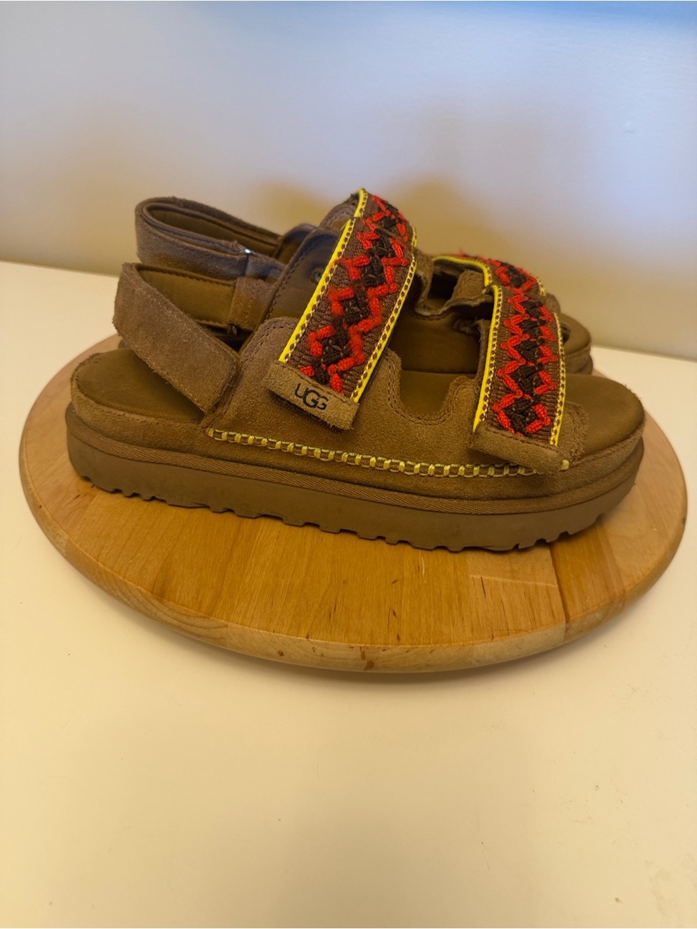 Women’s UGG Goldenstar Hertiage Braid Sandals - Chestnut